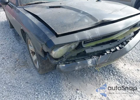 2014 Dodge Challenger Sxt z USA, uszkodzony, nr VIN 2C3CDYAGXEH233905